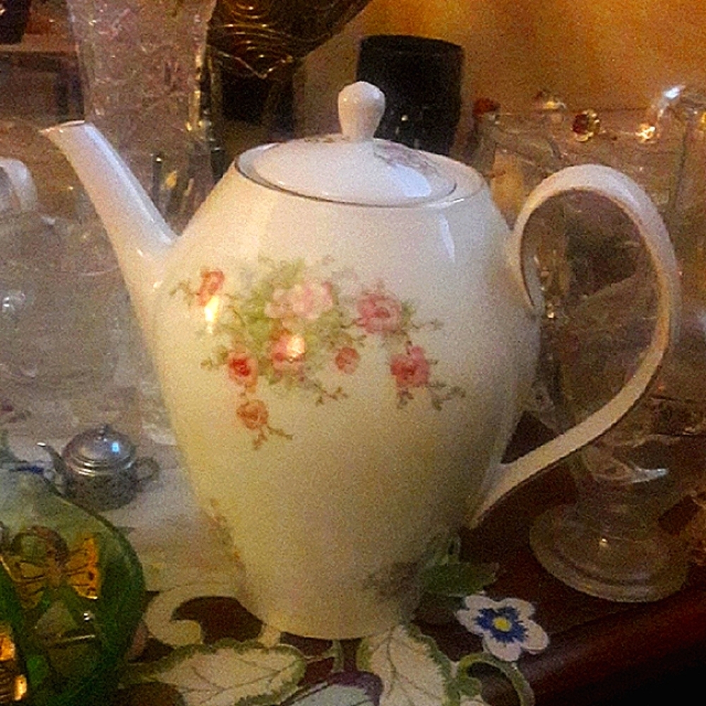 Rare, Antique Bavarian Floral Teapot w/ Pink Roses & Gold Trim "Mint" Condition